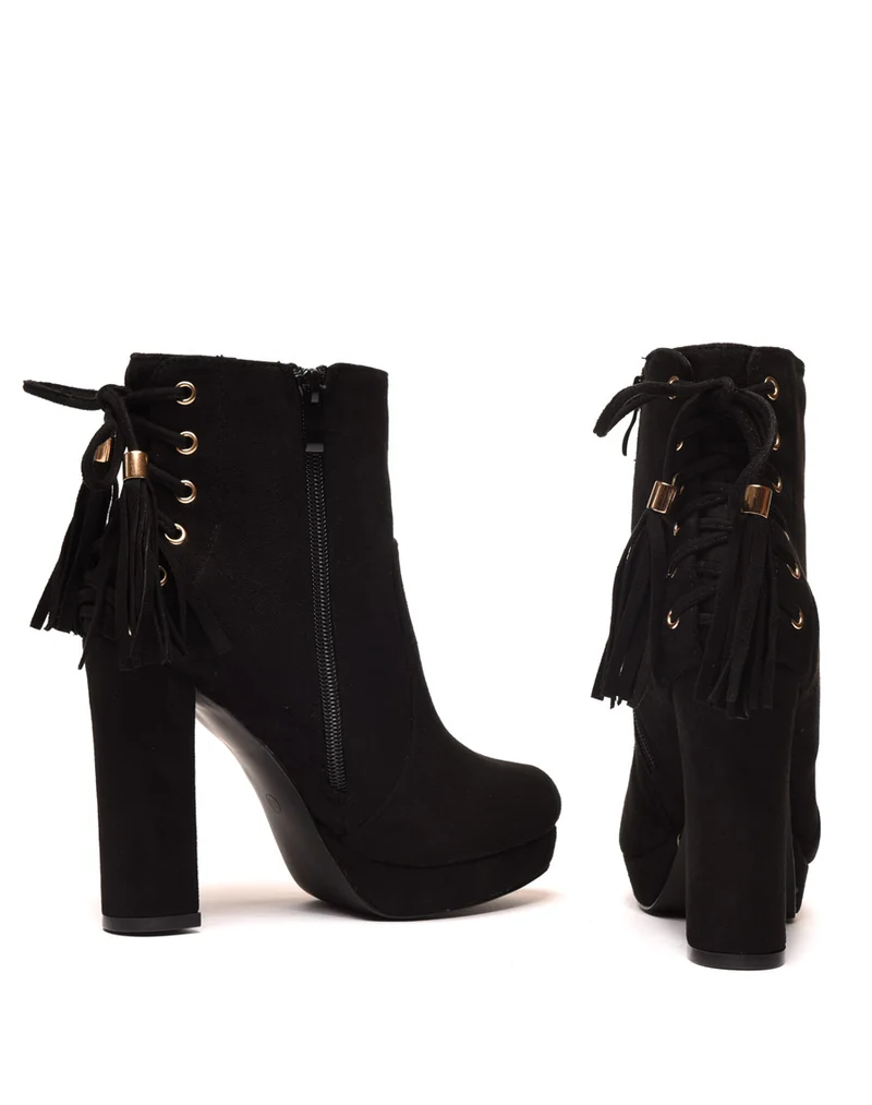 Bottines noires à talons hauts et plateforme