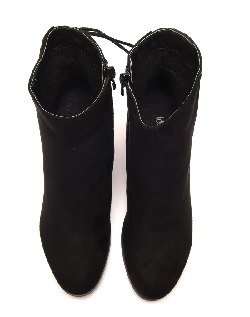 Bottines à talons noires avec lacet arrière décoratif