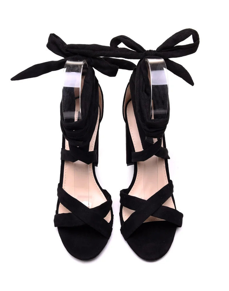 Sandales lacées noires à talons en suédine