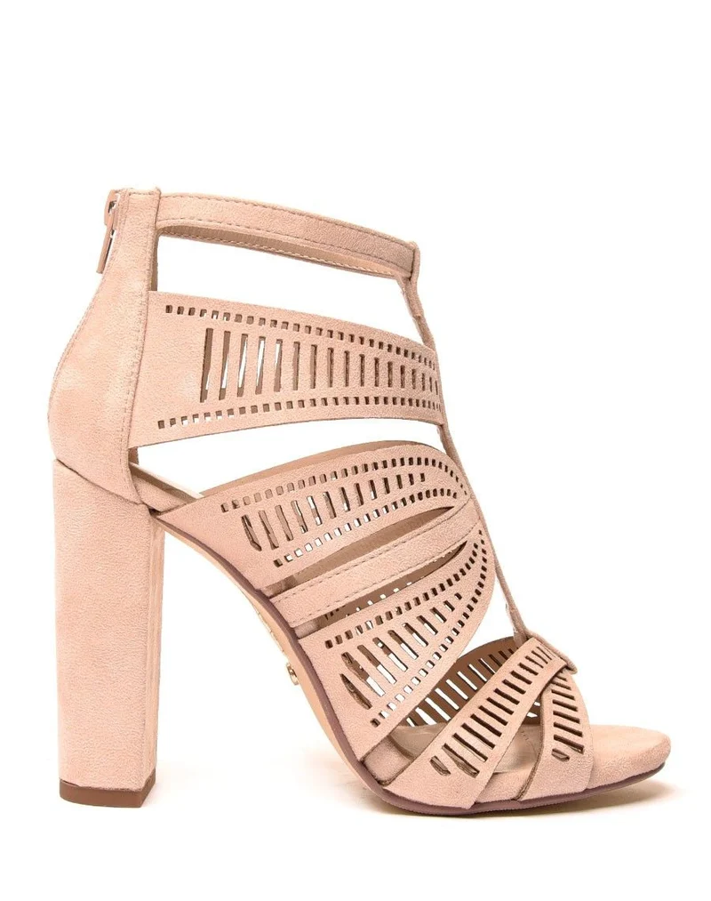 Sandales beiges à talons & détails multiples