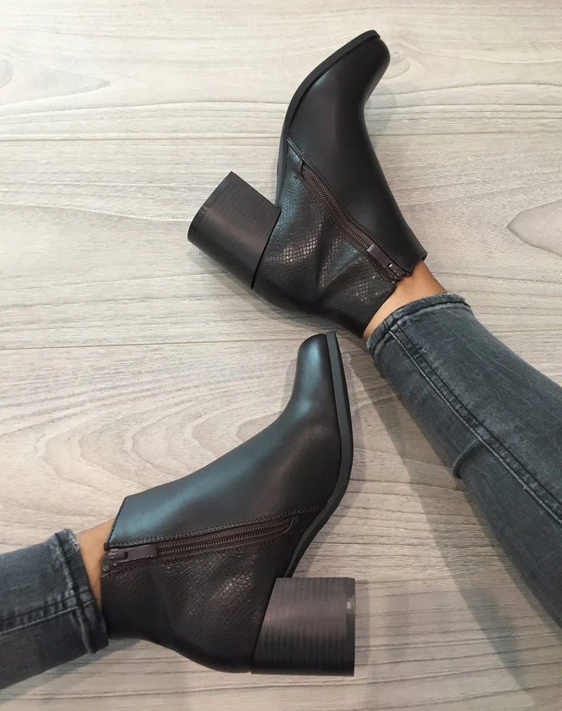 Bottines à talons marron avec fermeture & motifs python