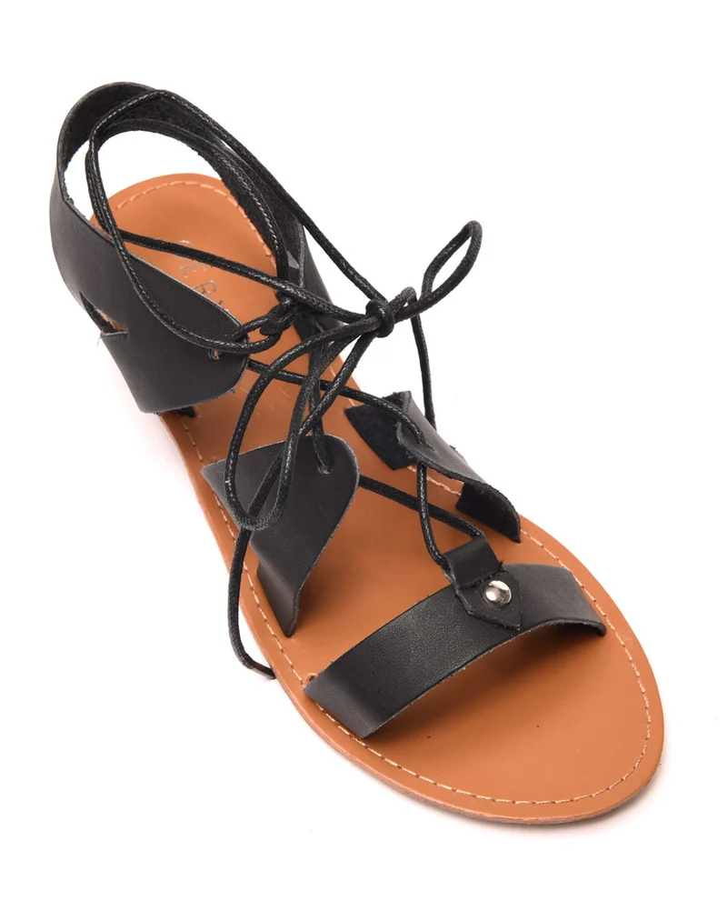 Nu-pieds noir à lacet
