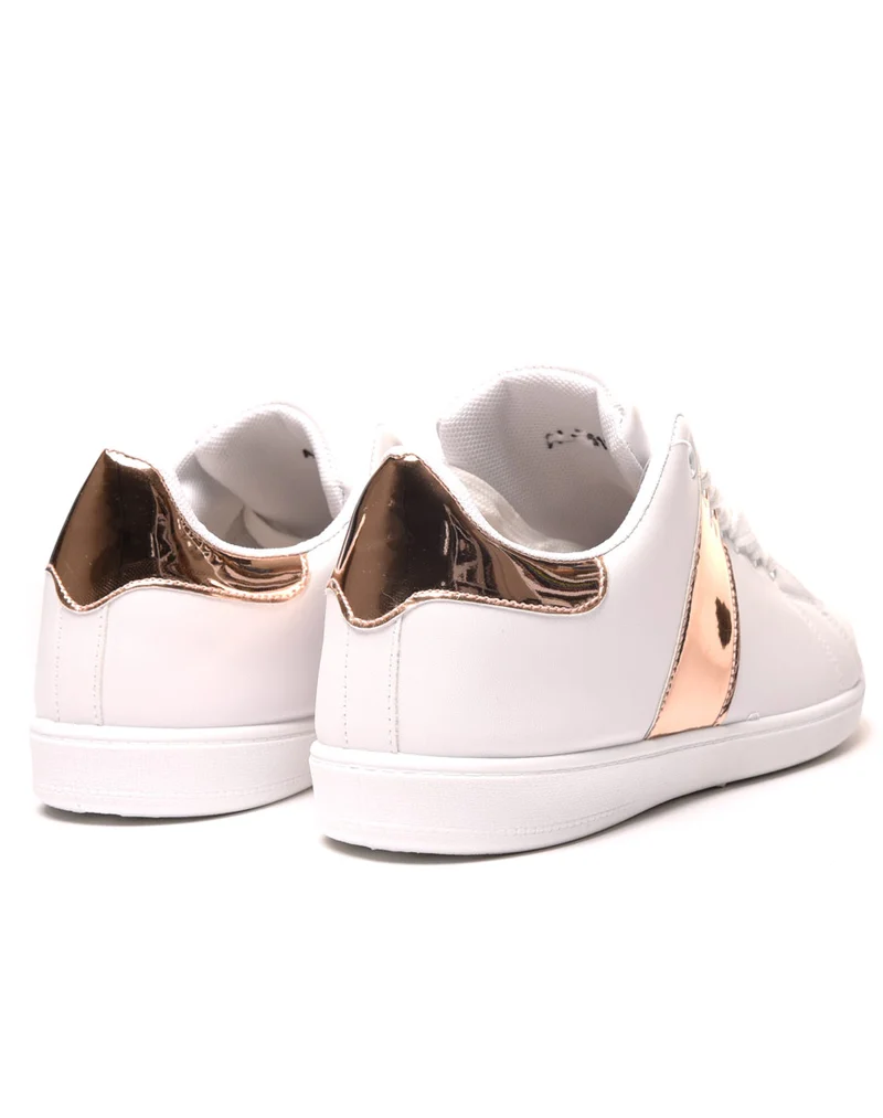 Basket blanche avec bande champagne