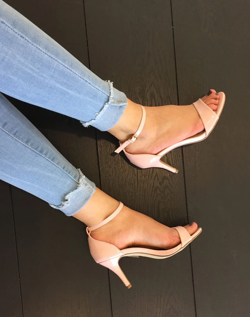 Sandale rose vernie