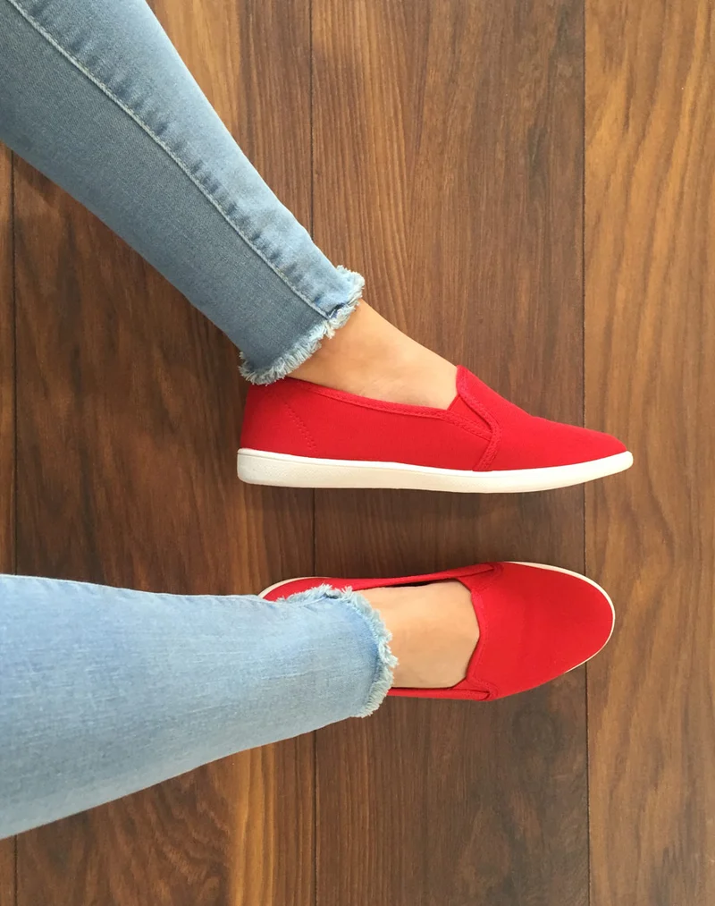 Slipper rouge légères et confortables