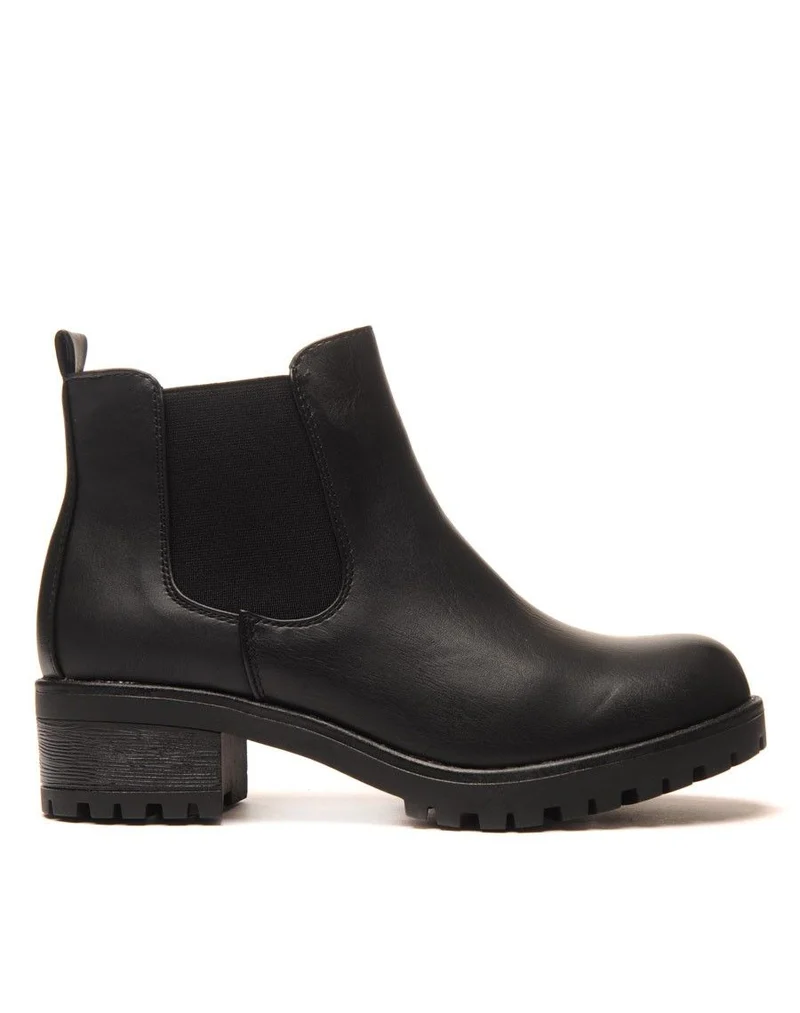 Boots courte noir à semelle crantée