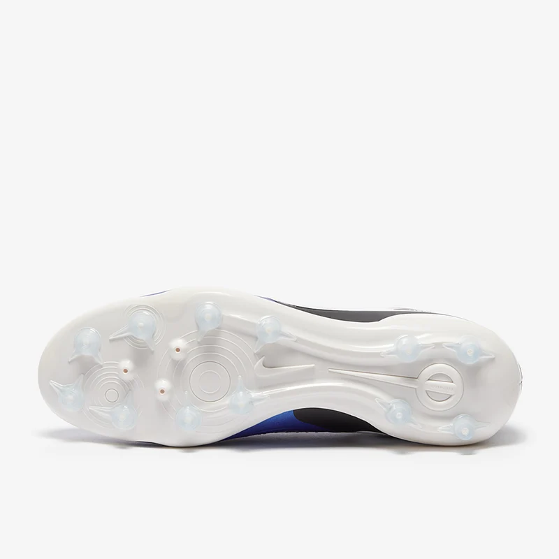 Nike Chaussure de foot basse à crampons pour terrain synthét