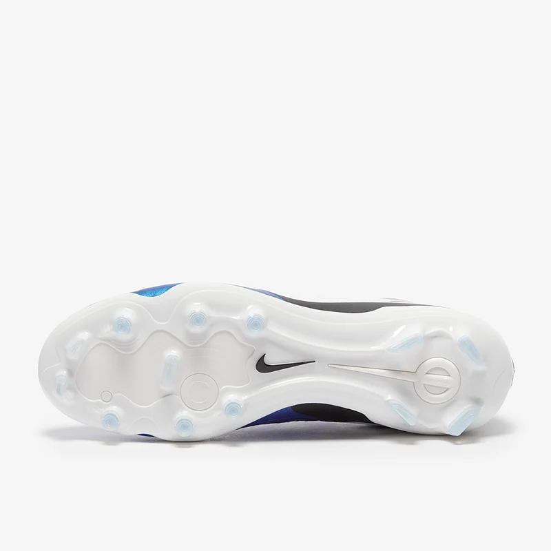 Nike Chaussure de foot basse à crampons pour terrain sec Tie