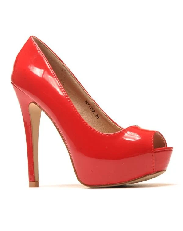 Chaussure femme: Escarpins à hauts talons vernis rouges