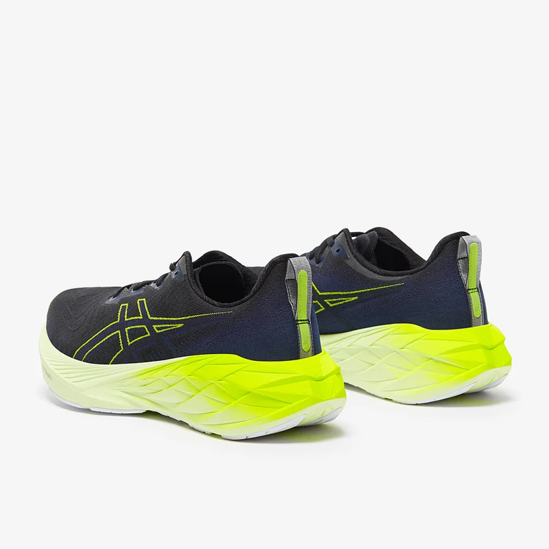Asics Novablast 4