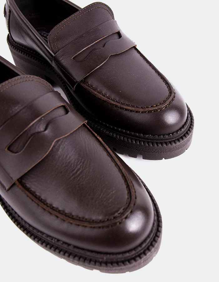 Zhary Brown Leather