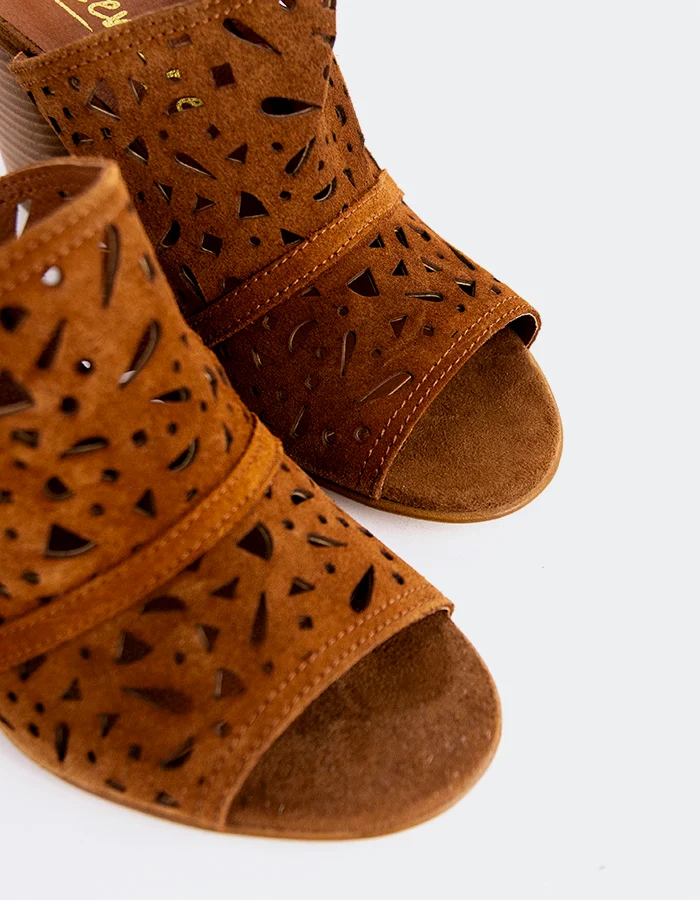Willow Tan Suede