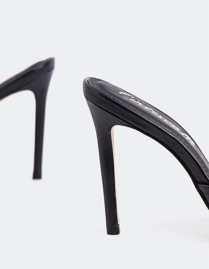 Thelma Black Leather