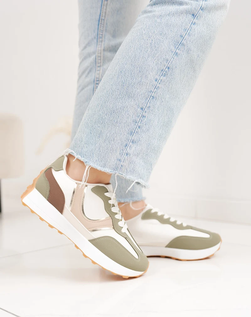Basket femme vert kaki tendance à empiècements beige, bordeaux et doré