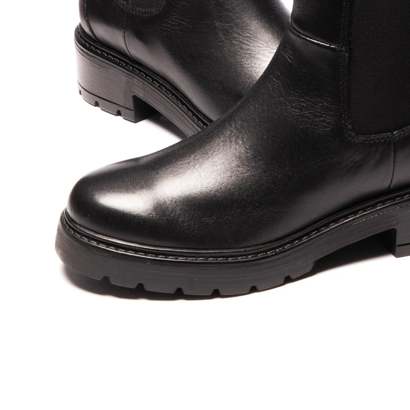 Forio Black Leather