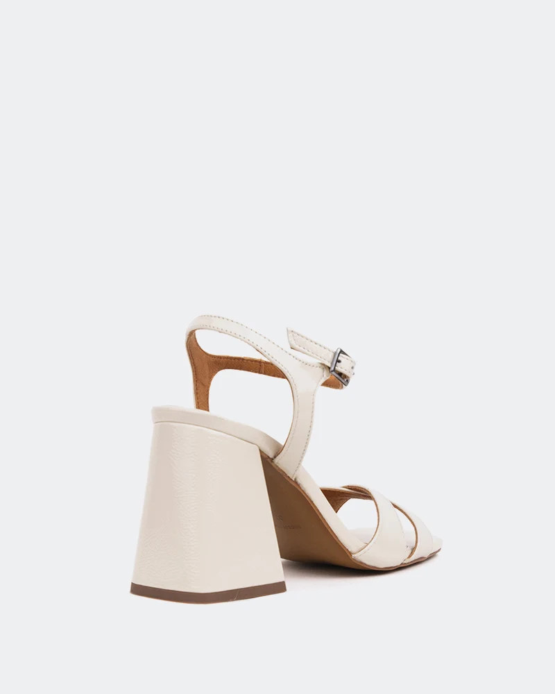 Giligan Off White Naplack