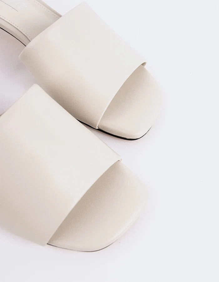 Kyanna Off White Leather