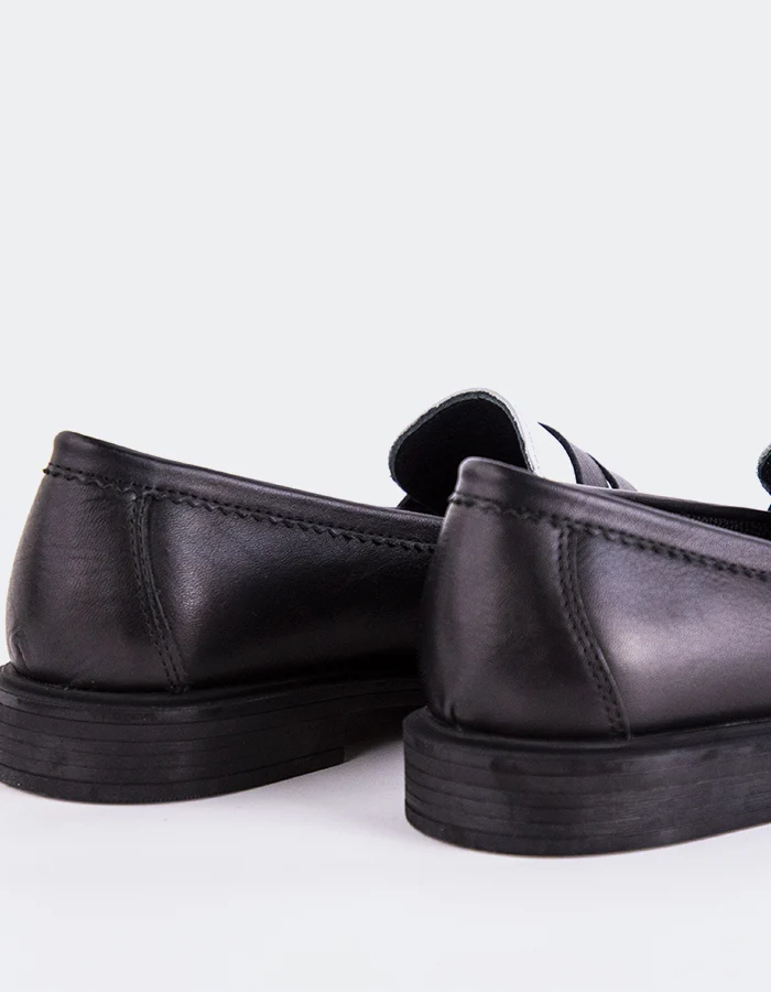 Safiya White/Black Leather
