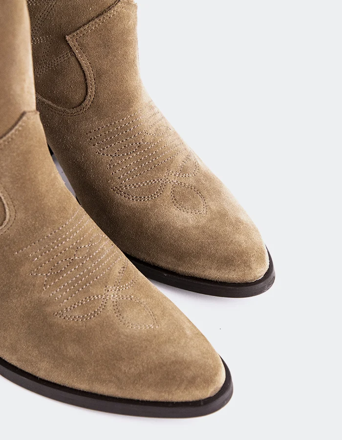 Freyr Taupe Suede