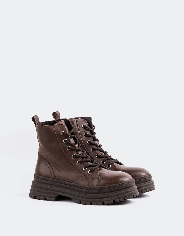 Eucles Brown Leather
