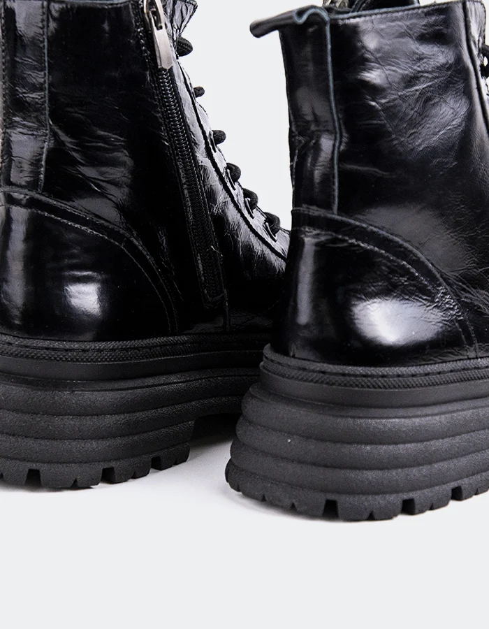 Eucles Black Patent