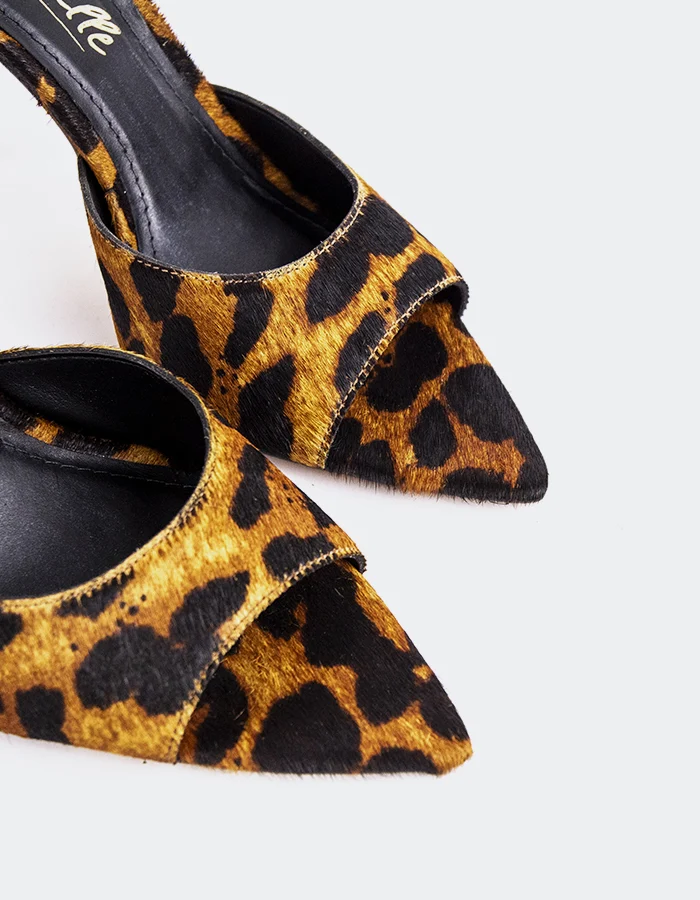 Thelma Leopard Pony