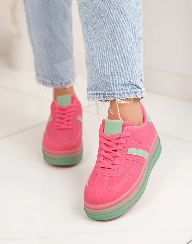 Basket femme rose tendance à plate-forme en suédine avec empiècements verts