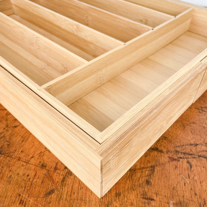 Range couverts extensible