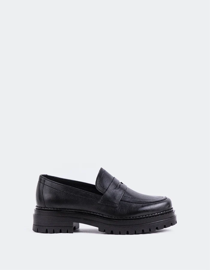 Jayvie Black Leather