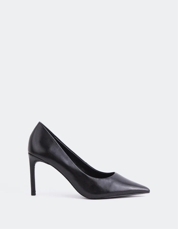 Borealis Black Leather