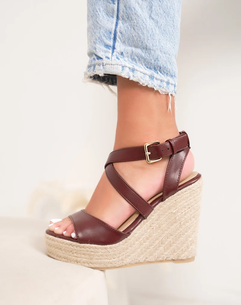 Sandales compensées femme bordeaux élégantes en jute naturel