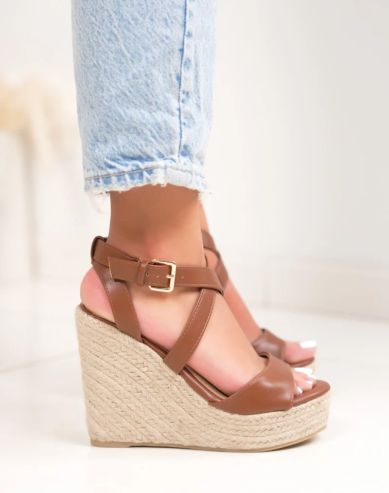 Sandales compensées femme camel élégantes en jute naturel