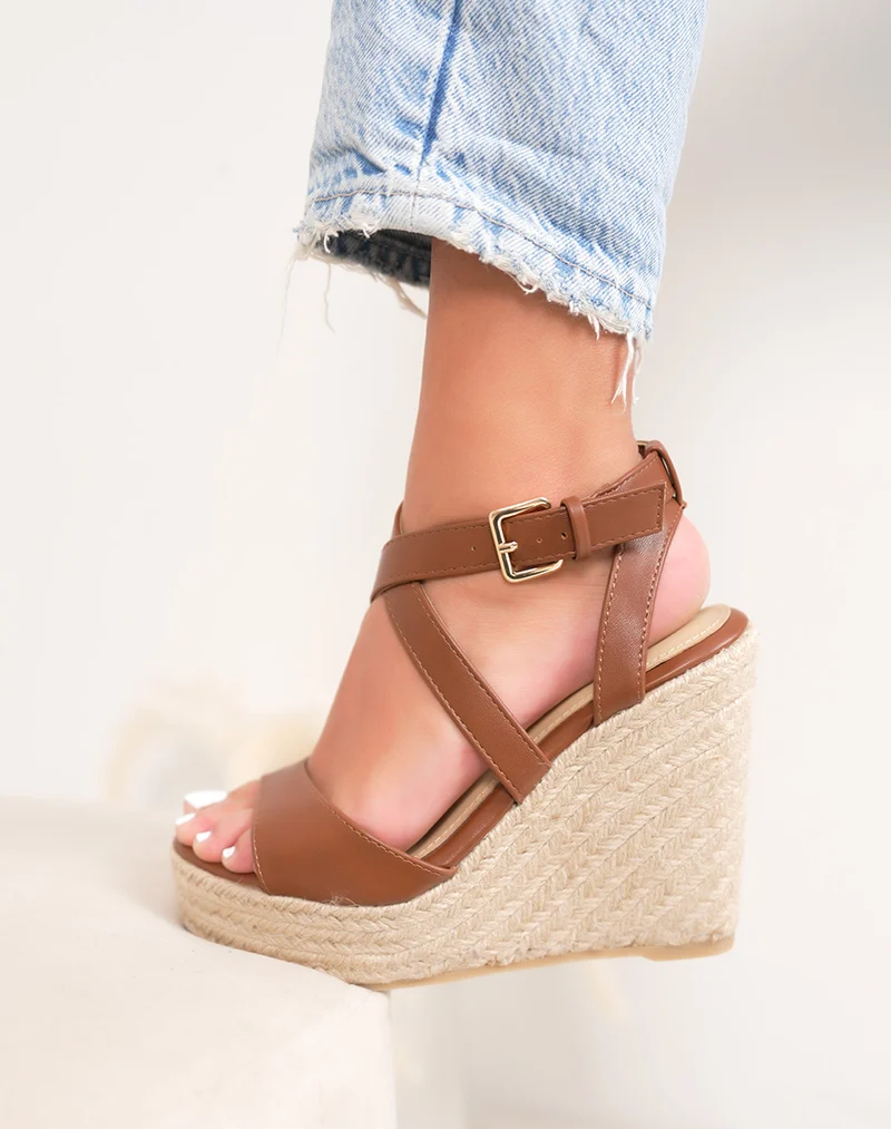 Sandales compensées femme camel élégantes en jute naturel