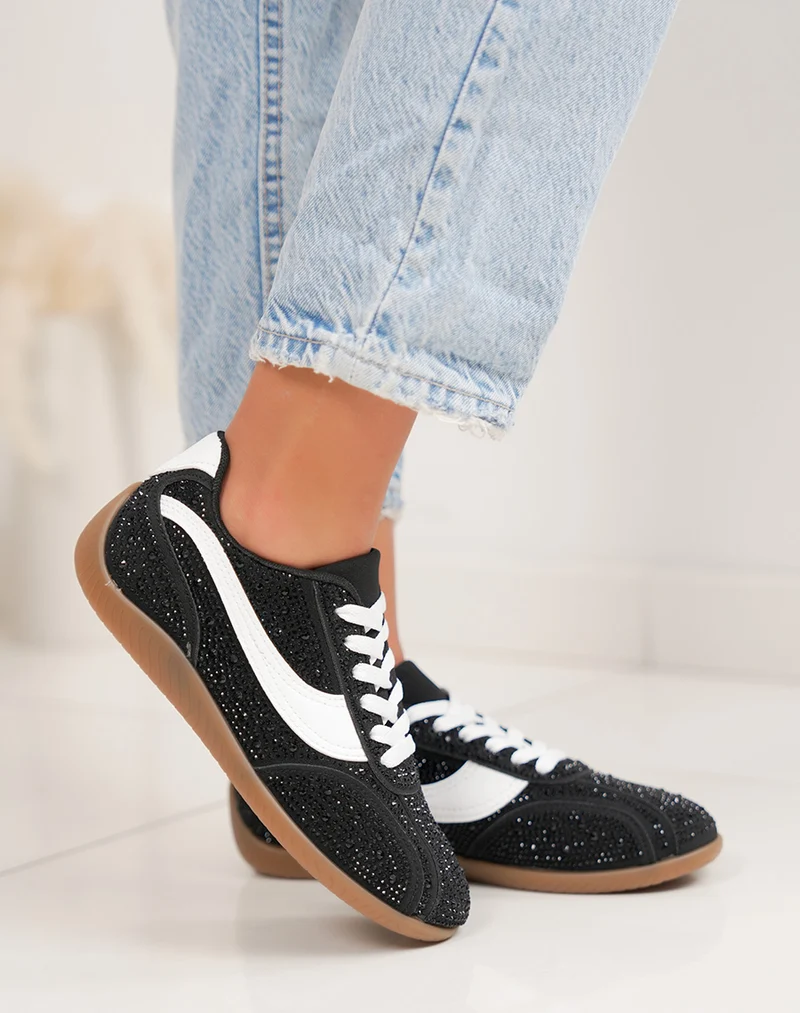 Basket femme noire avec strass et empiècement blanc