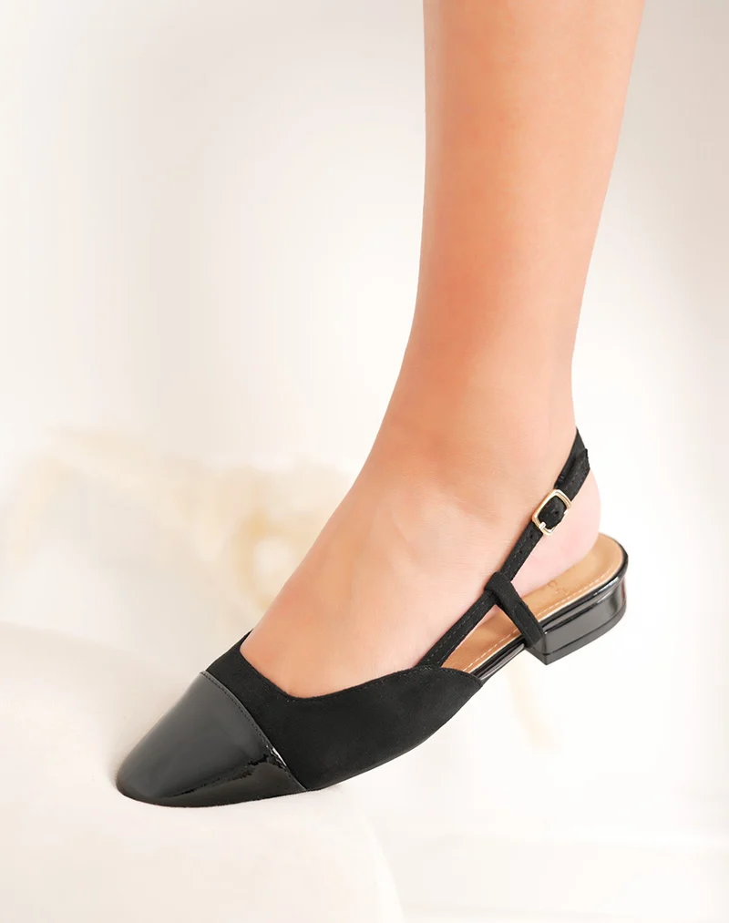 Ballerines femme noires élégantes à bout vernis et bride fine