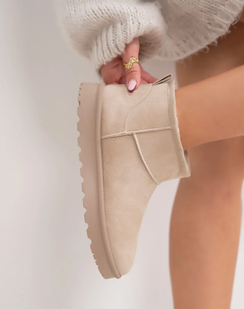 Bottines basses fourrées en suédine beige