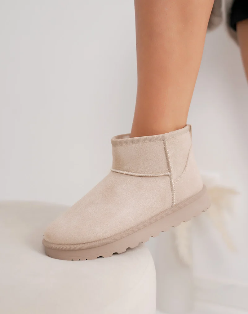 Bottines basses fourrées en suédine beige