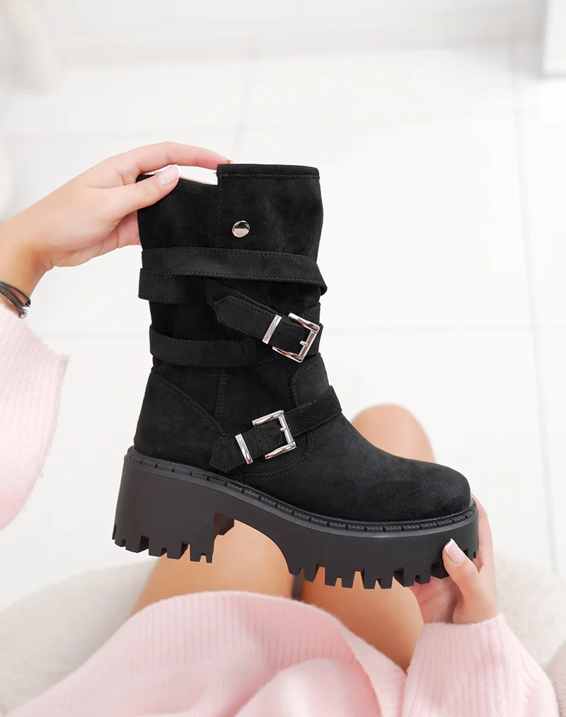 Bottines noires en suédine à sangles et semelle crantée style rock