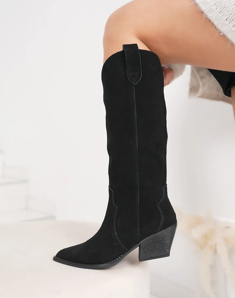 Santiags en cuir noires avec talon biseauté et intérieur fourré