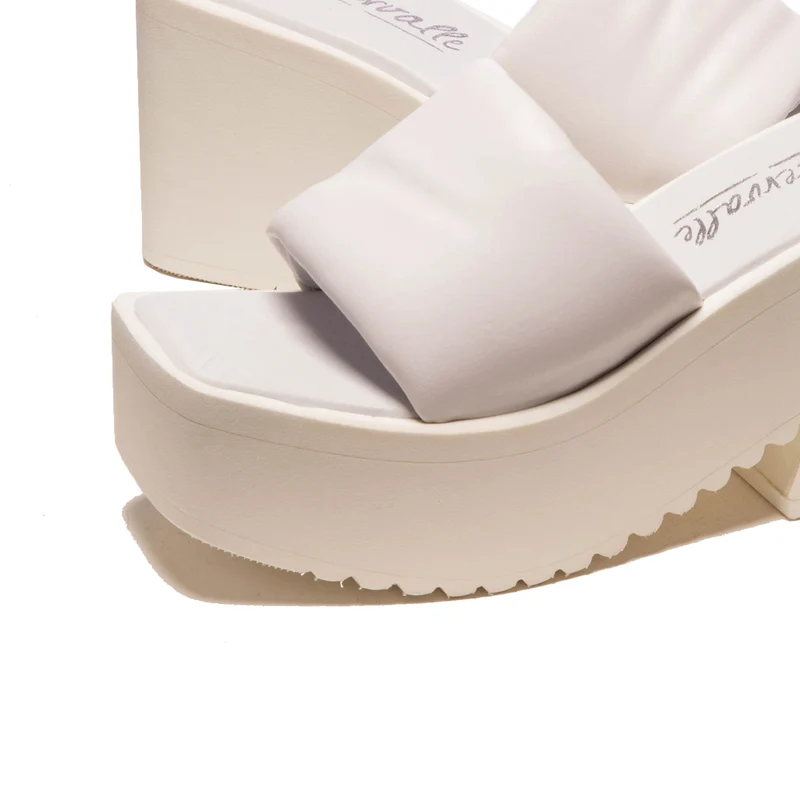 Mony White Leather