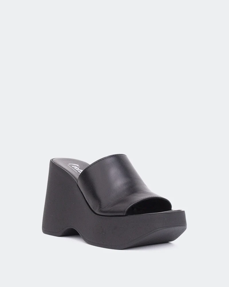Moss Black Leather