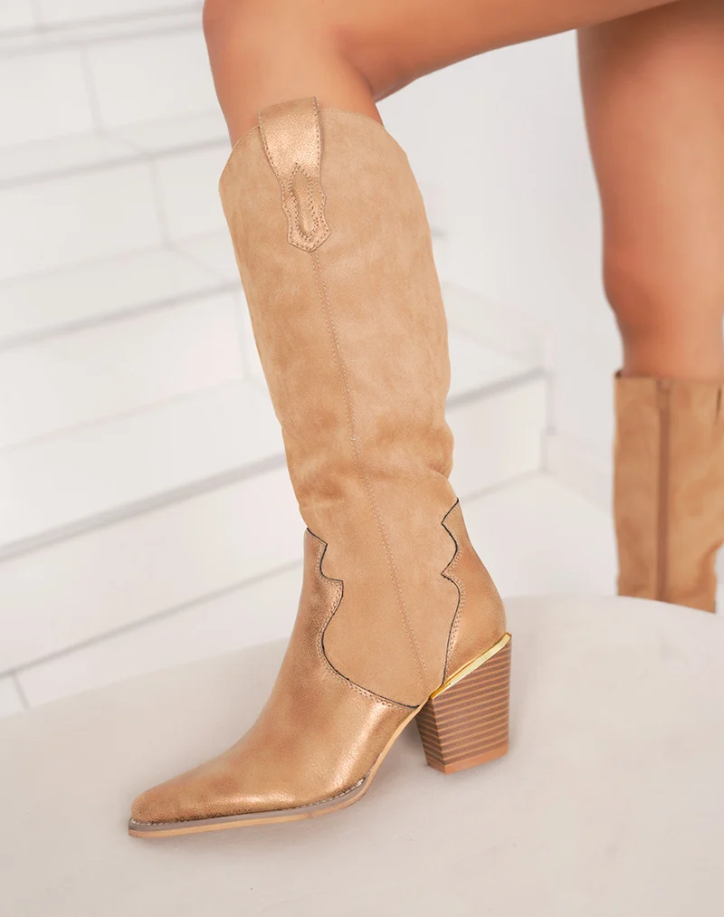 Bottes camel style santiags et métallisé