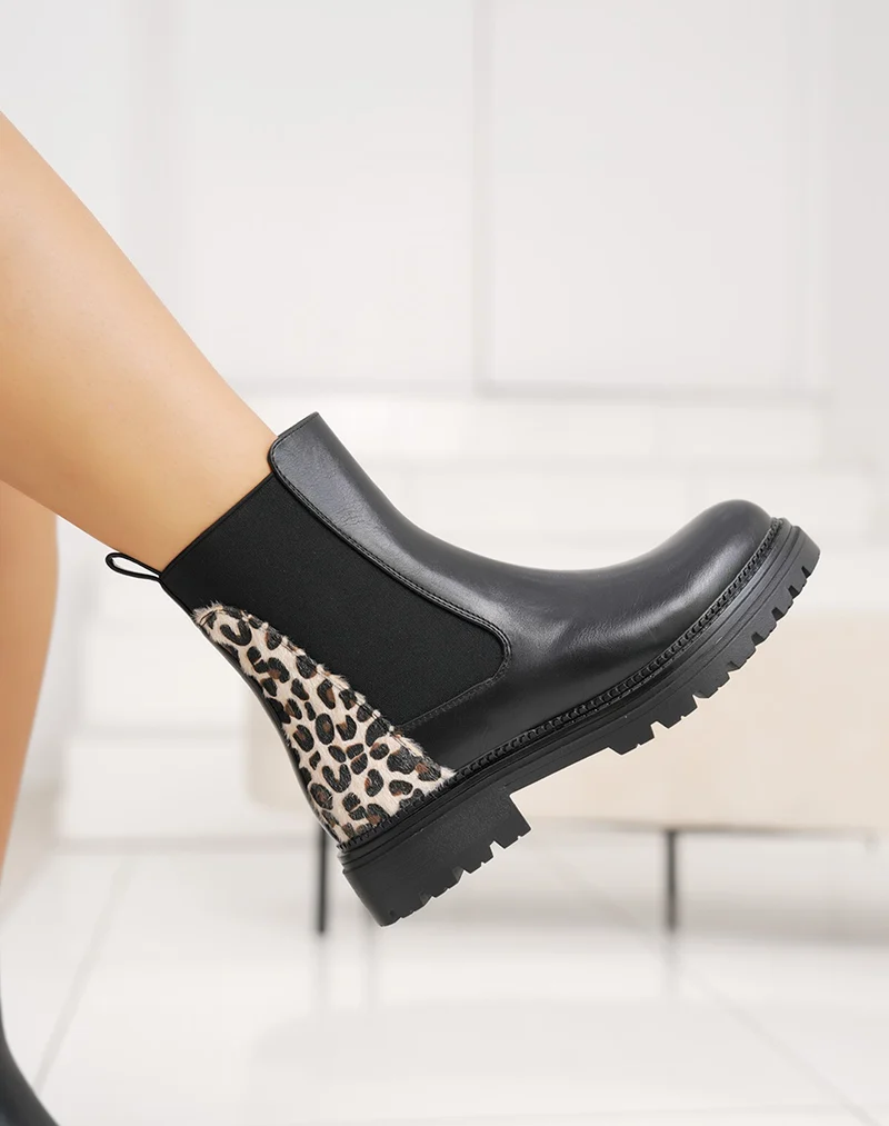 Bottines noires style chelsea à imprimé léopard