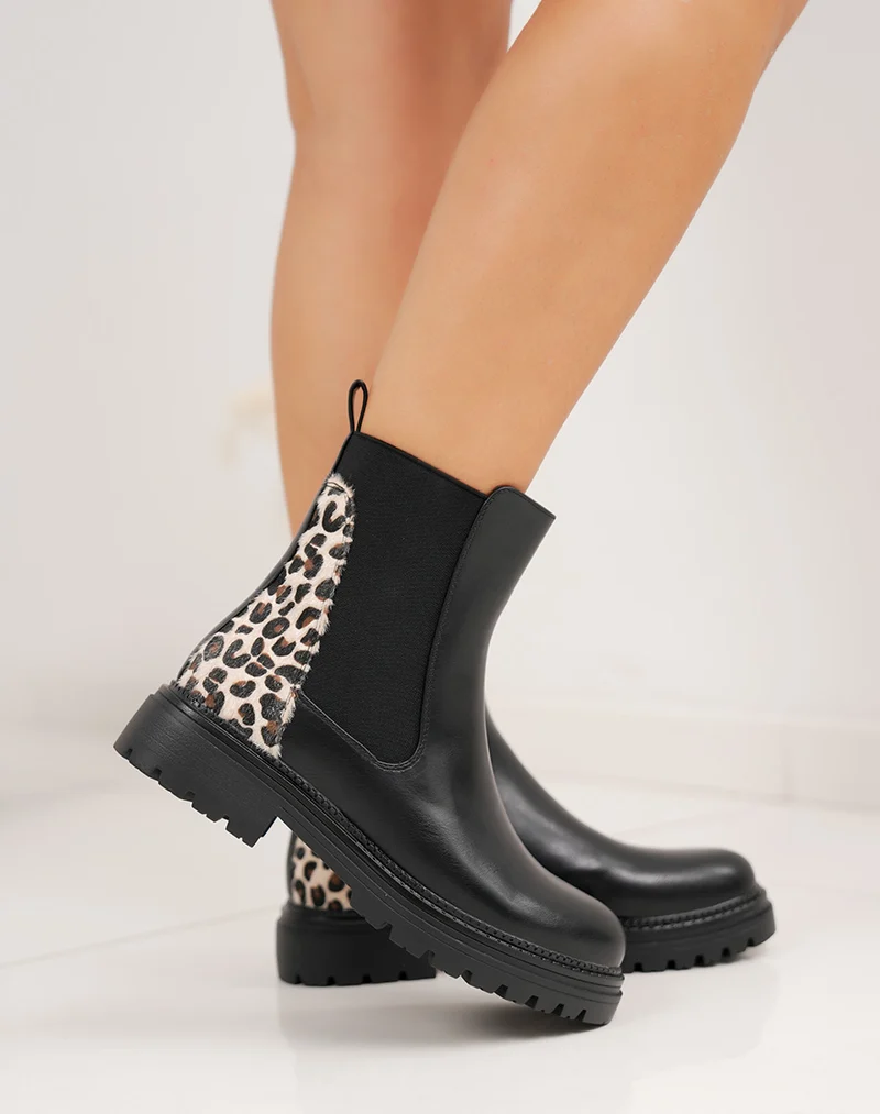 Bottines noires style chelsea à imprimé léopard