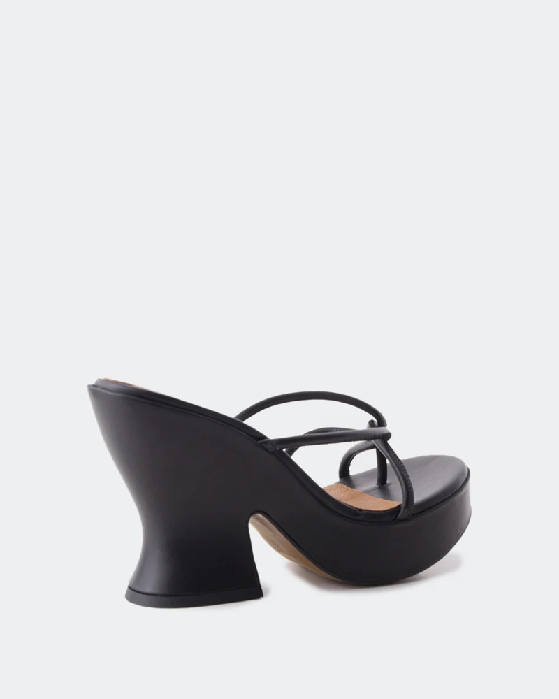 Largo Black Leather