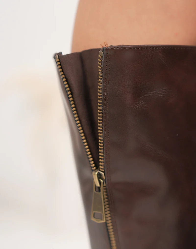 Bottes marrons à semelle crantée et zip doré