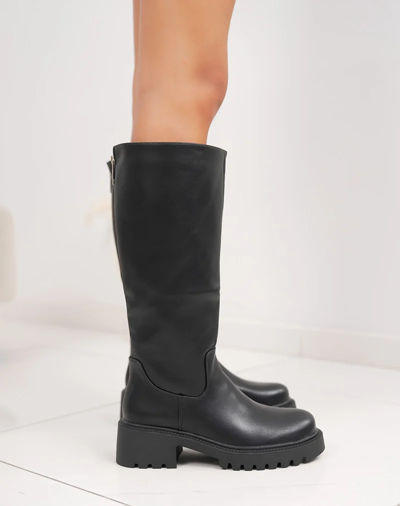 Bottes noires à semelle crantée et zip argenté