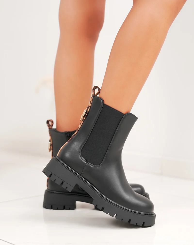 Bottines femme noires style Chelsea avec détail léopard et semelle crantée