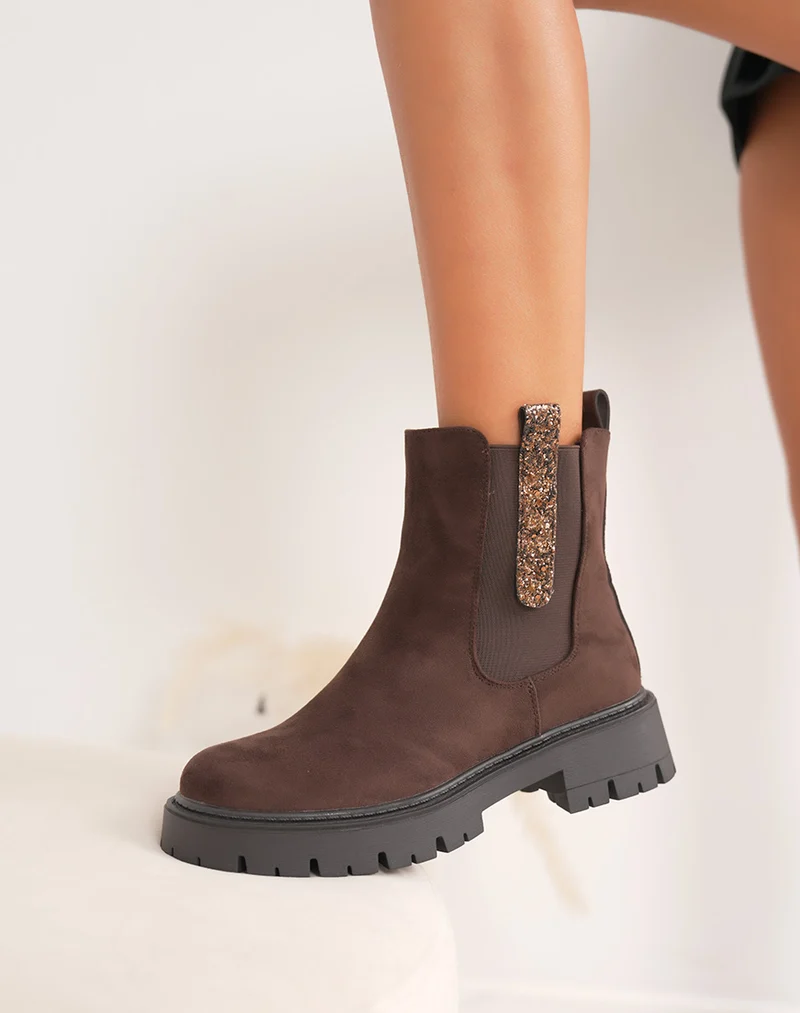 Bottines femme marron en suédine style Chelsea avec paillettes et semelle crantée