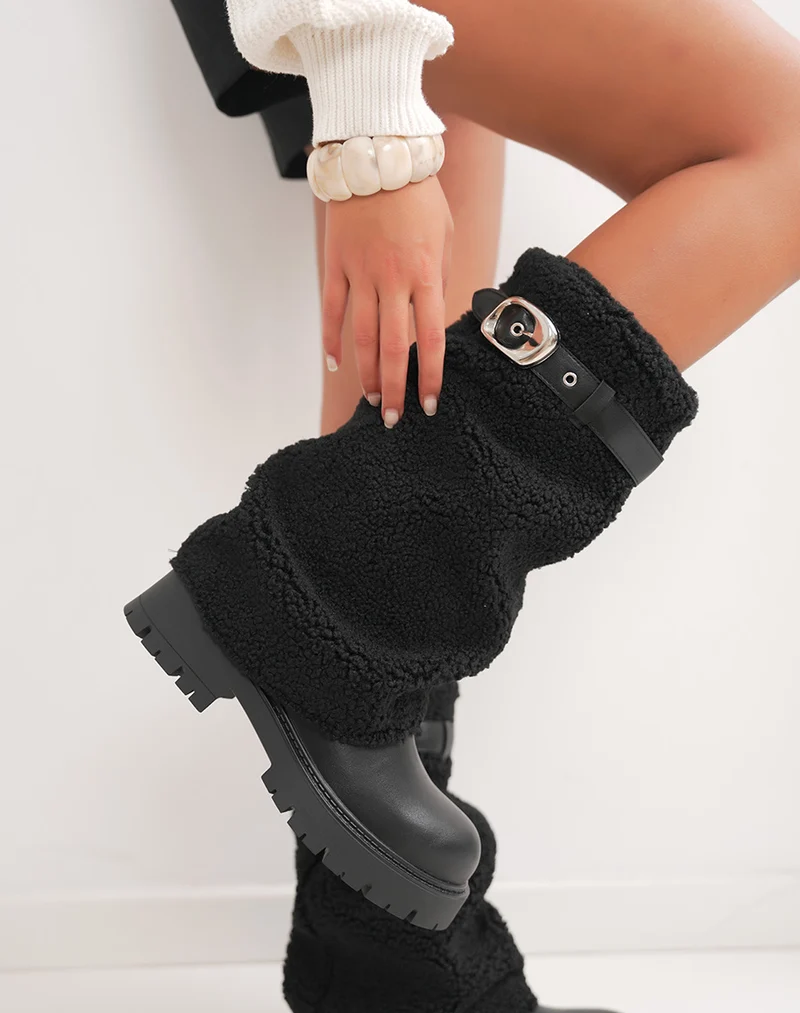 Bottines femme noires tendance à semelle crantée avec tige moumoute amovible